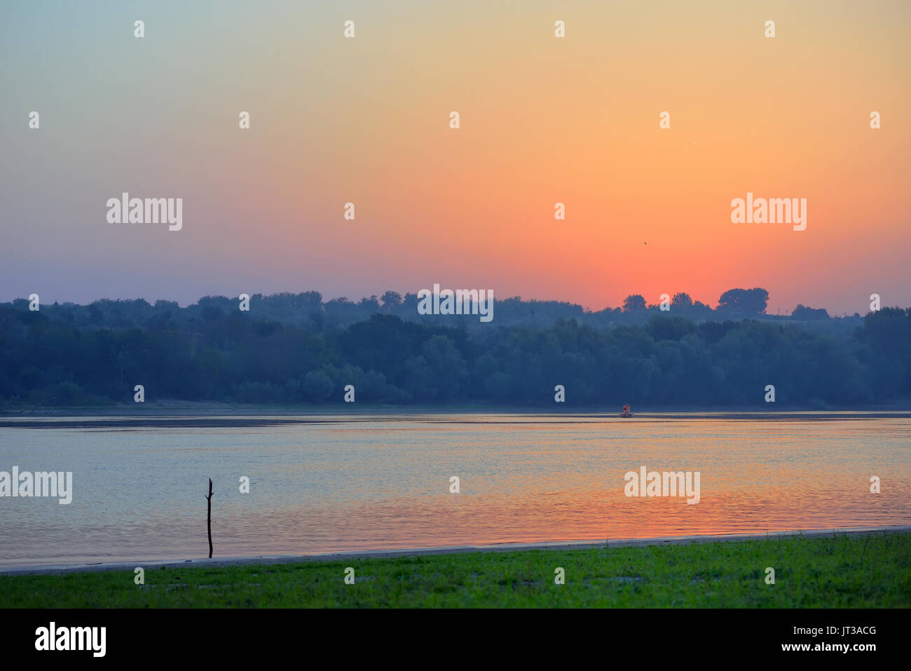 Alba sul fiume Danubio in Moldova Foto Stock