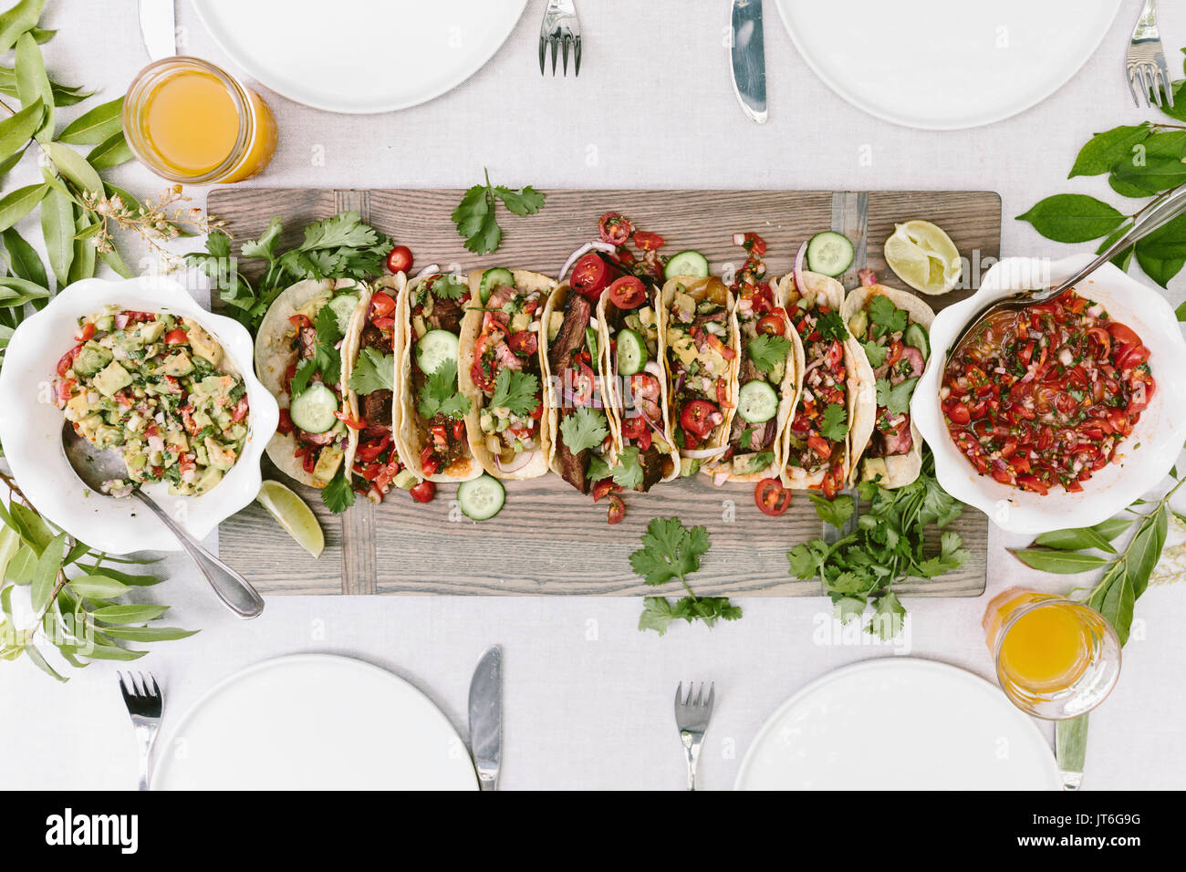 Di fianco alla griglia Steak Tacos Foto Stock