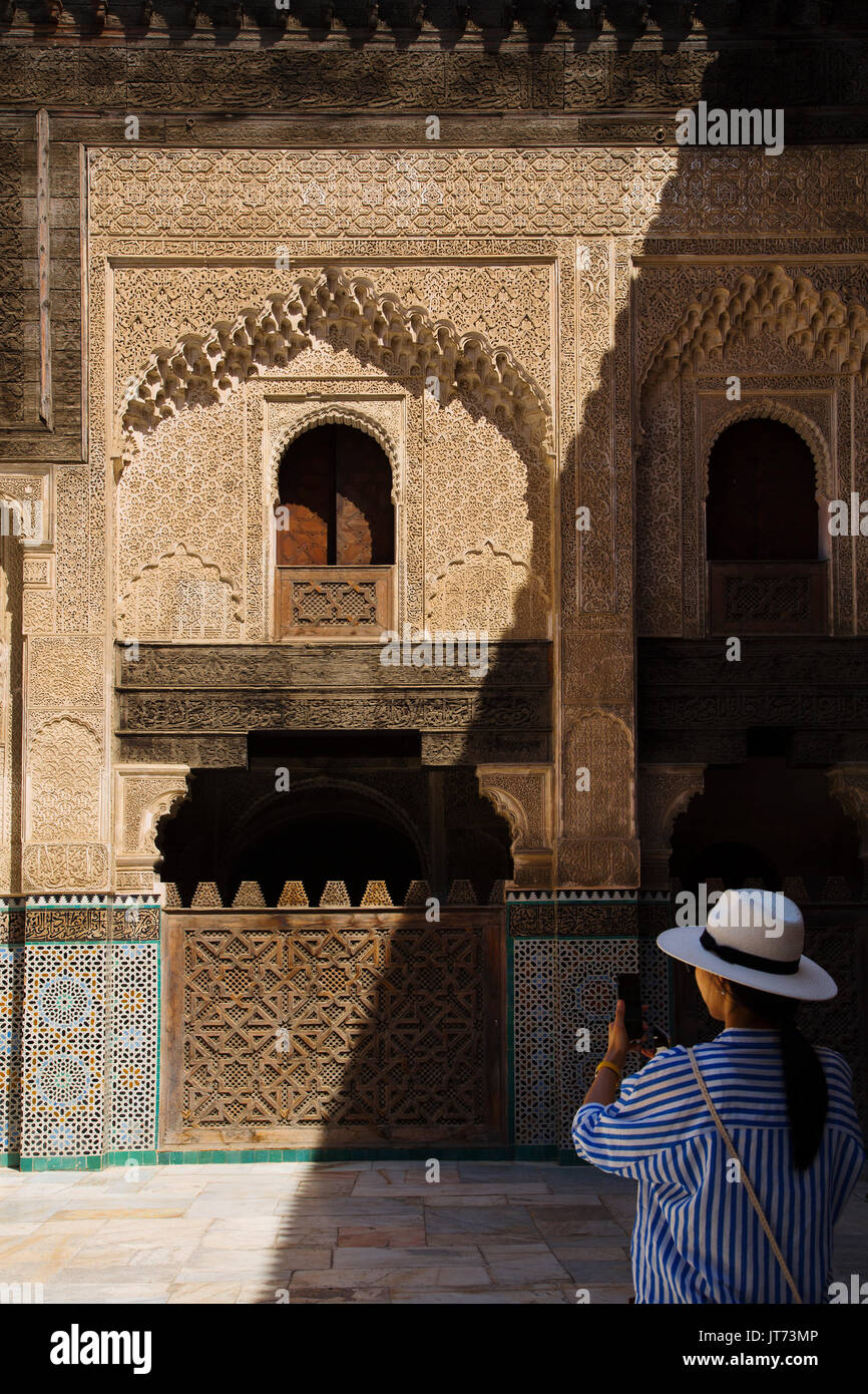 La Madrasa Bou Inania o Medersa Bu Inaniya.Souk Medina di Fez, Fes el Bali. Il Marocco, Maghreb Nord Africa Foto Stock