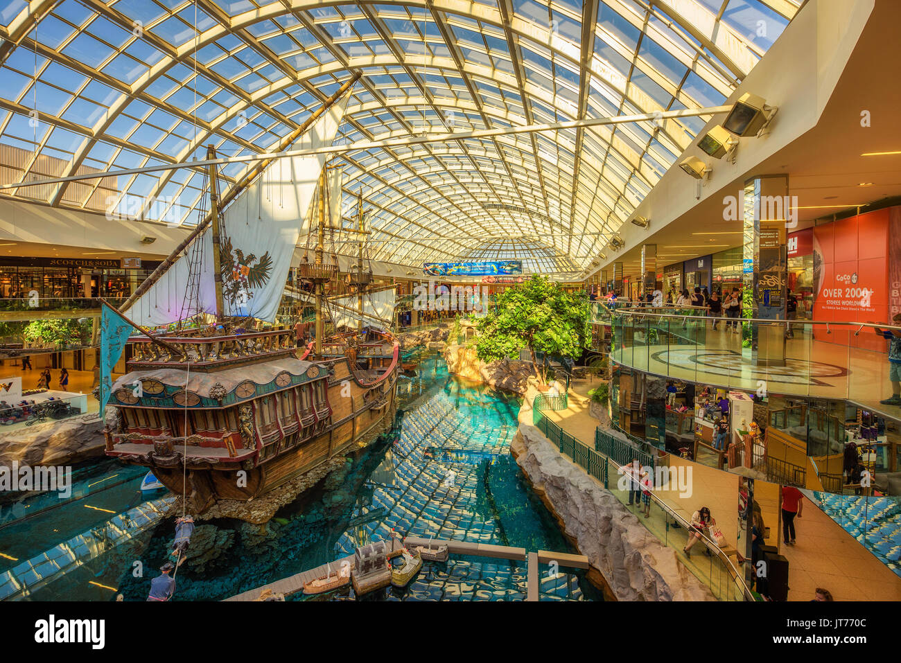 EDMONTON, Canada - 7 Luglio 2017 : Santa Maria nave pirata nel West Edmonton Mall. È il più grande centro commerciale in Nord America e il decimo grande Foto Stock