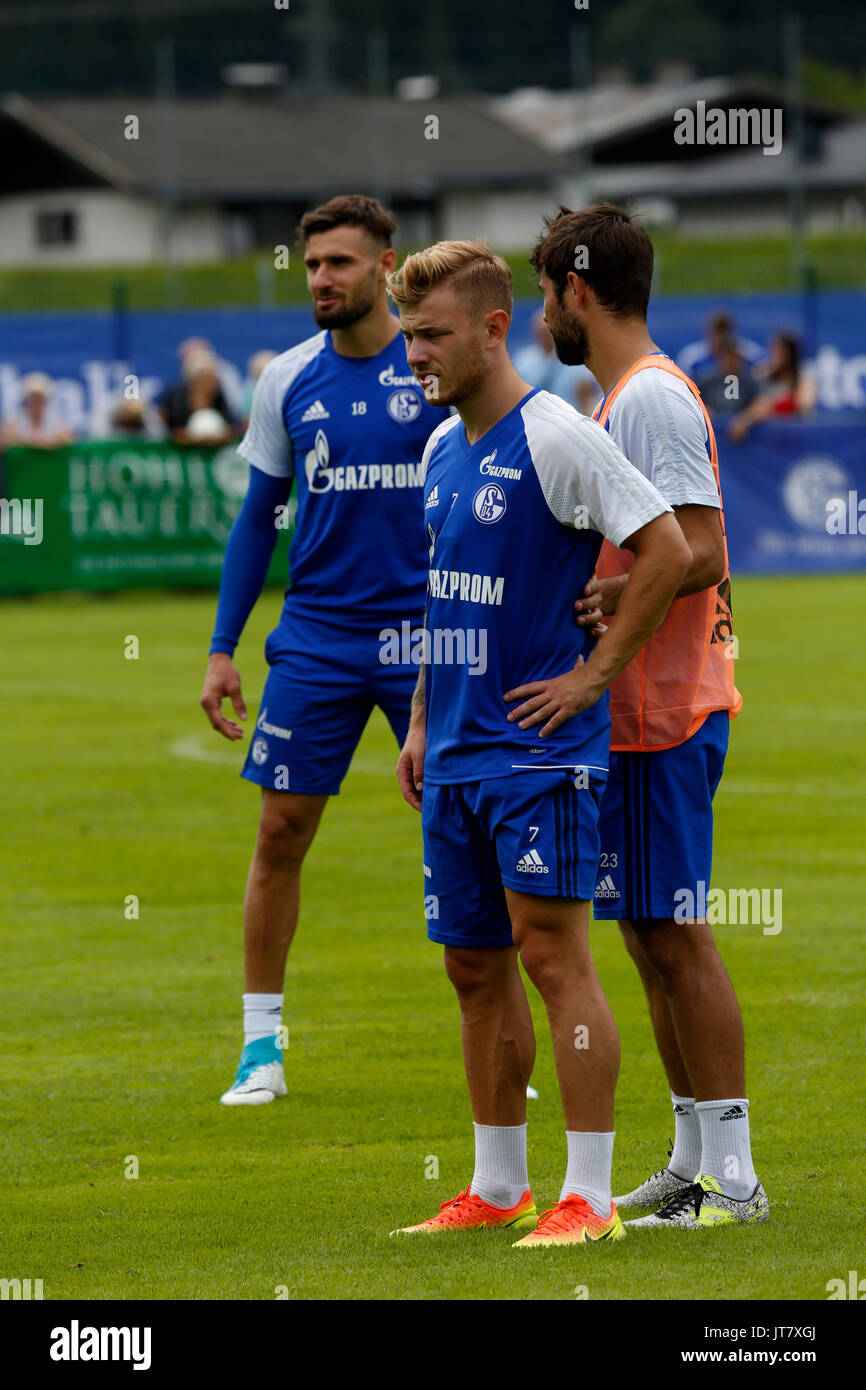 Coke, Max Meyer e Daniel Caligiuri f.r.t.l. - 28.07.2017, calcio camp a Mittersill / Austria Foto Stock