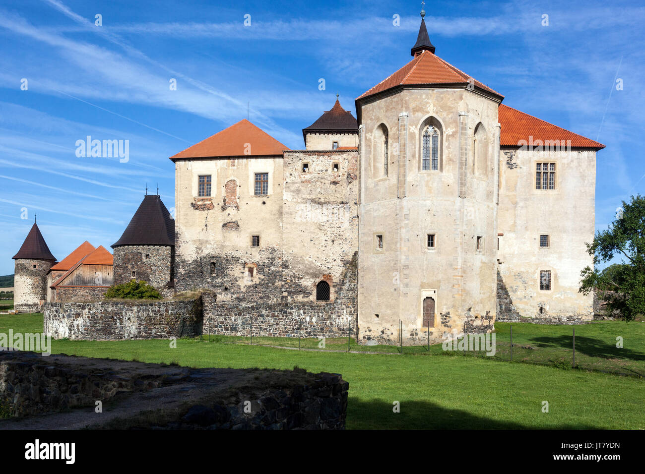 La casta di Svihov è un castello medievale sull'acqua, Repubblica Ceca, Europa Foto Stock
