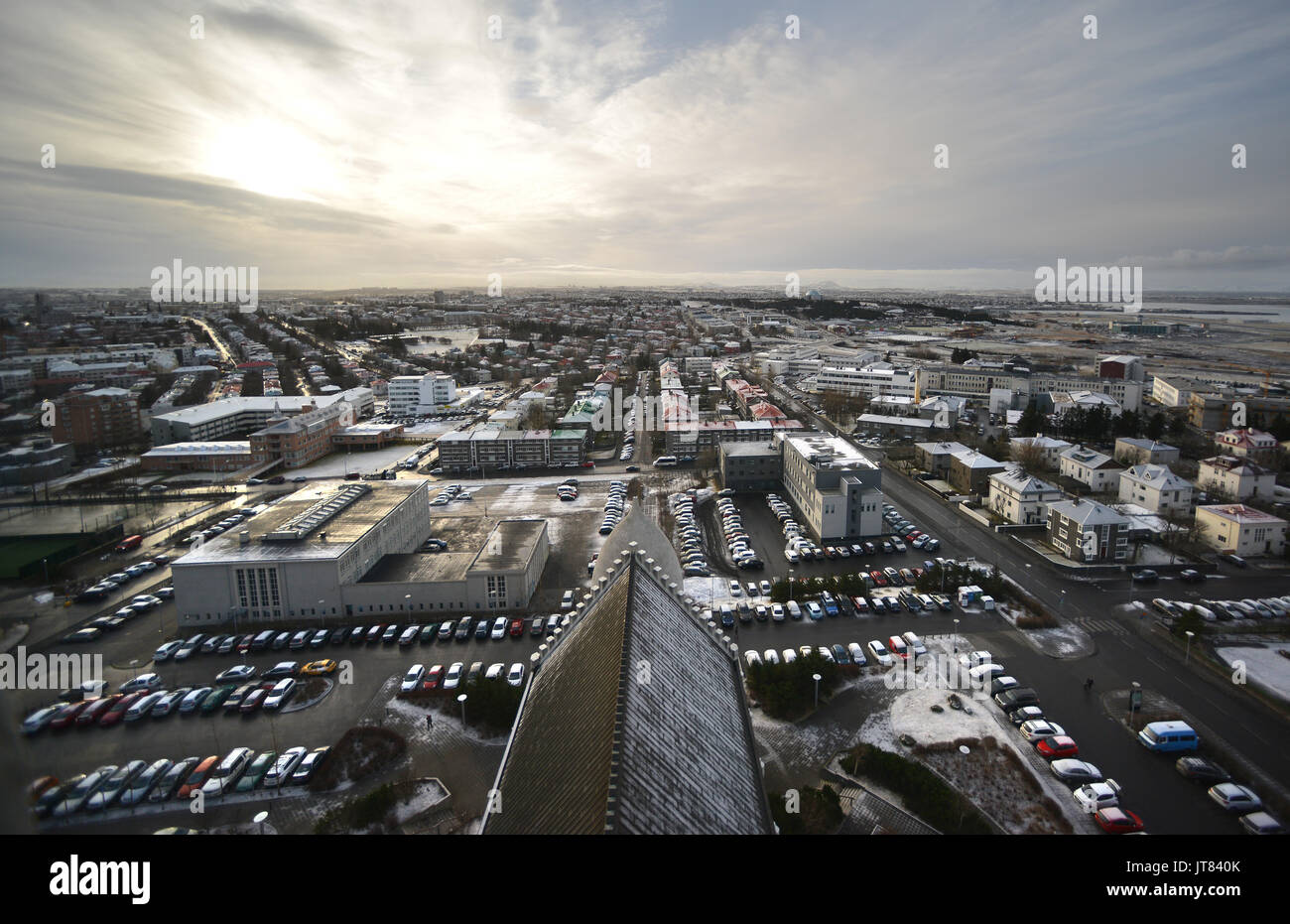 Vista dalla chiesa Hallgrímskirkja, Reykjavik, Islanda, in inverno Foto Stock