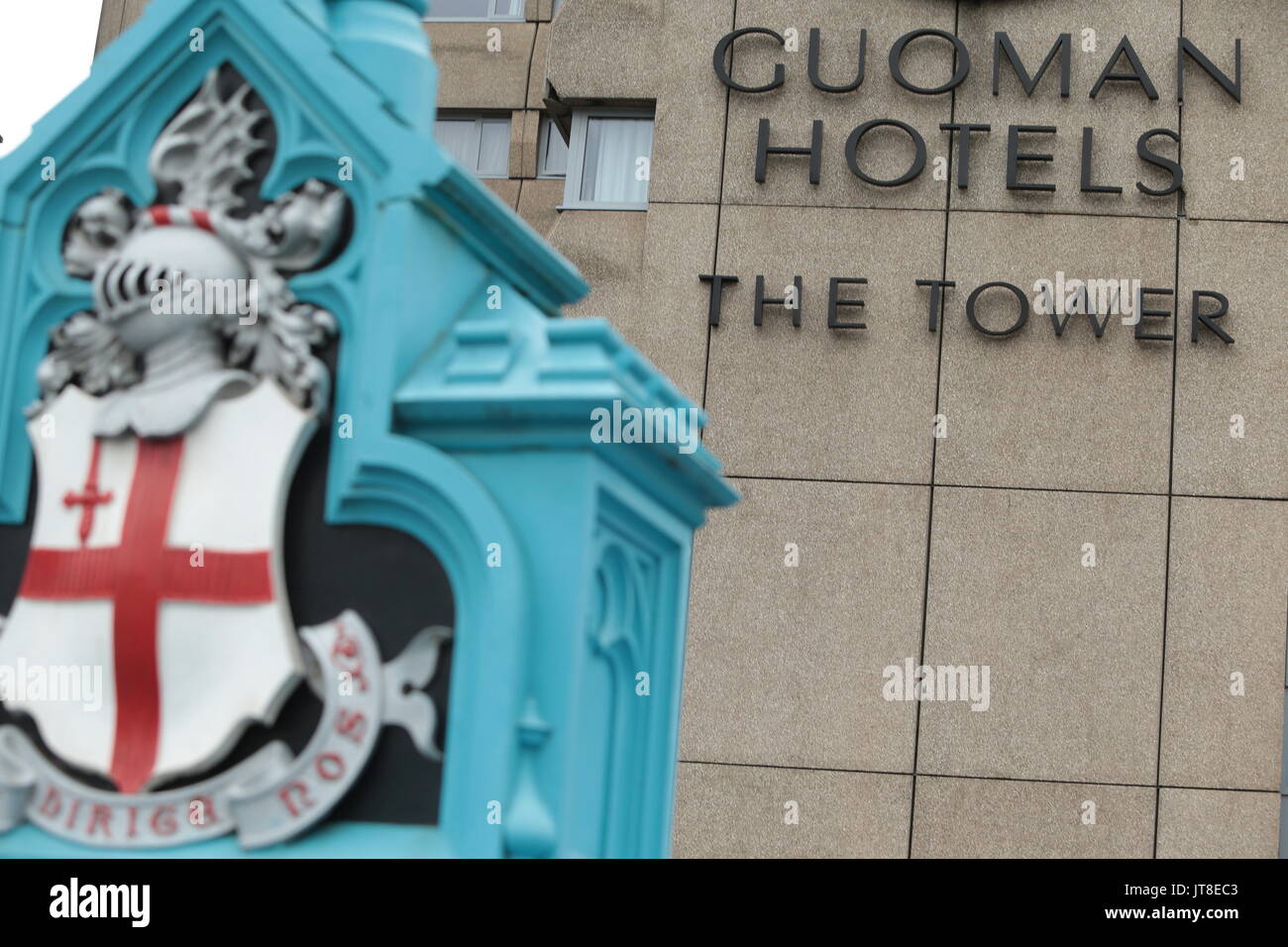 Londra, Regno Unito. 08 Ago, 2017. Gouman Hotel La Torre è stata confermata dalla IAAF che un bug di vomito epidemia ha avuto luogo a Guoman Tower Hotel nel centro di Londra, un riportato 12 atleti, era ammalato presso l'hotel. L'hotel ha negato è la colpa. L'hotel sul Fiume Tamigi si siede accanto al famoso Tower Bridge. Oggi l'immagine. Credito: Nigel Bowles/Alamy Live News Foto Stock
