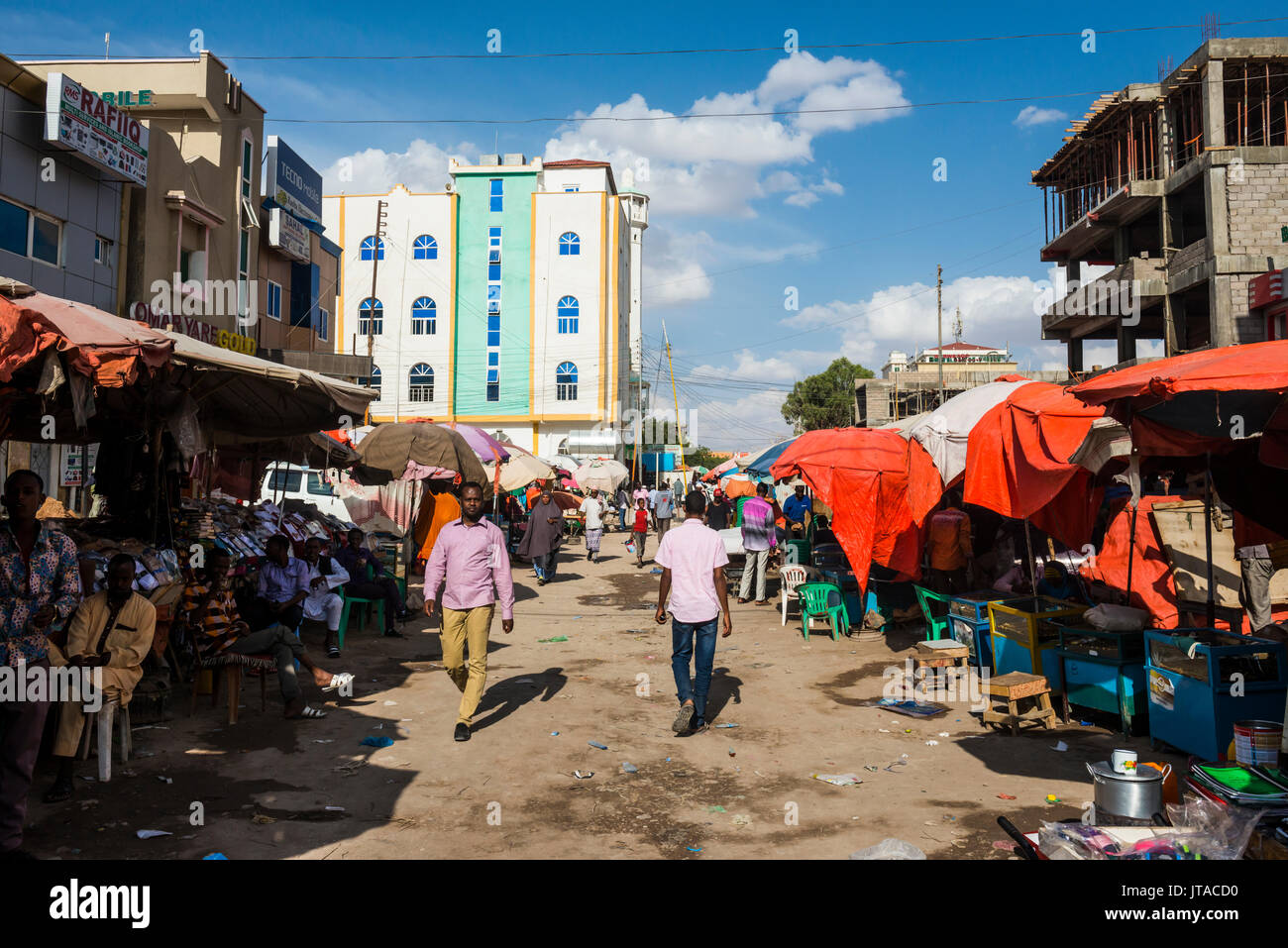 Strada polverosa in Hargeisa, il Somaliland e la Somalia, Africa Foto Stock