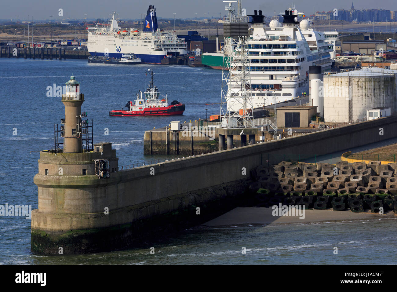 Il vecchio faro di mole, porto di Zeebrugge Blankenberge, Fiandre, in Belgio, Europa Foto Stock