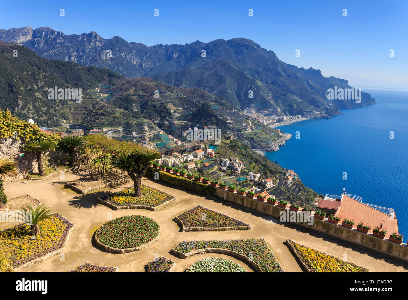 Belvedere, splendidi giardini di Villa Rufolo a Ravello, Amalfi Coast, Sito Patrimonio Mondiale dell'UNESCO, Campania, Italia, Europa Foto Stock