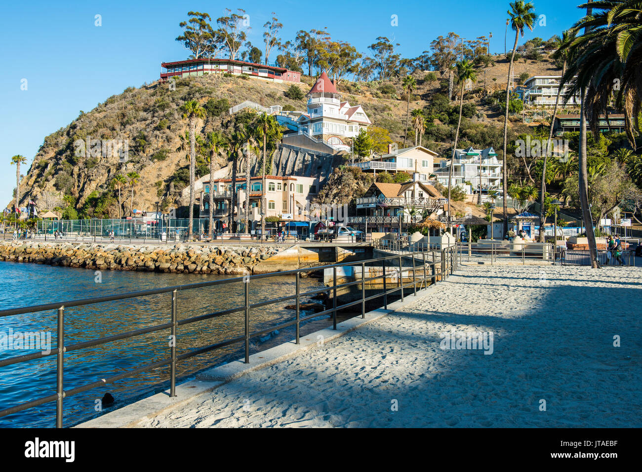 La città di Avalon, Isola di Santa Catalina, California, Stati Uniti d'America, America del Nord Foto Stock