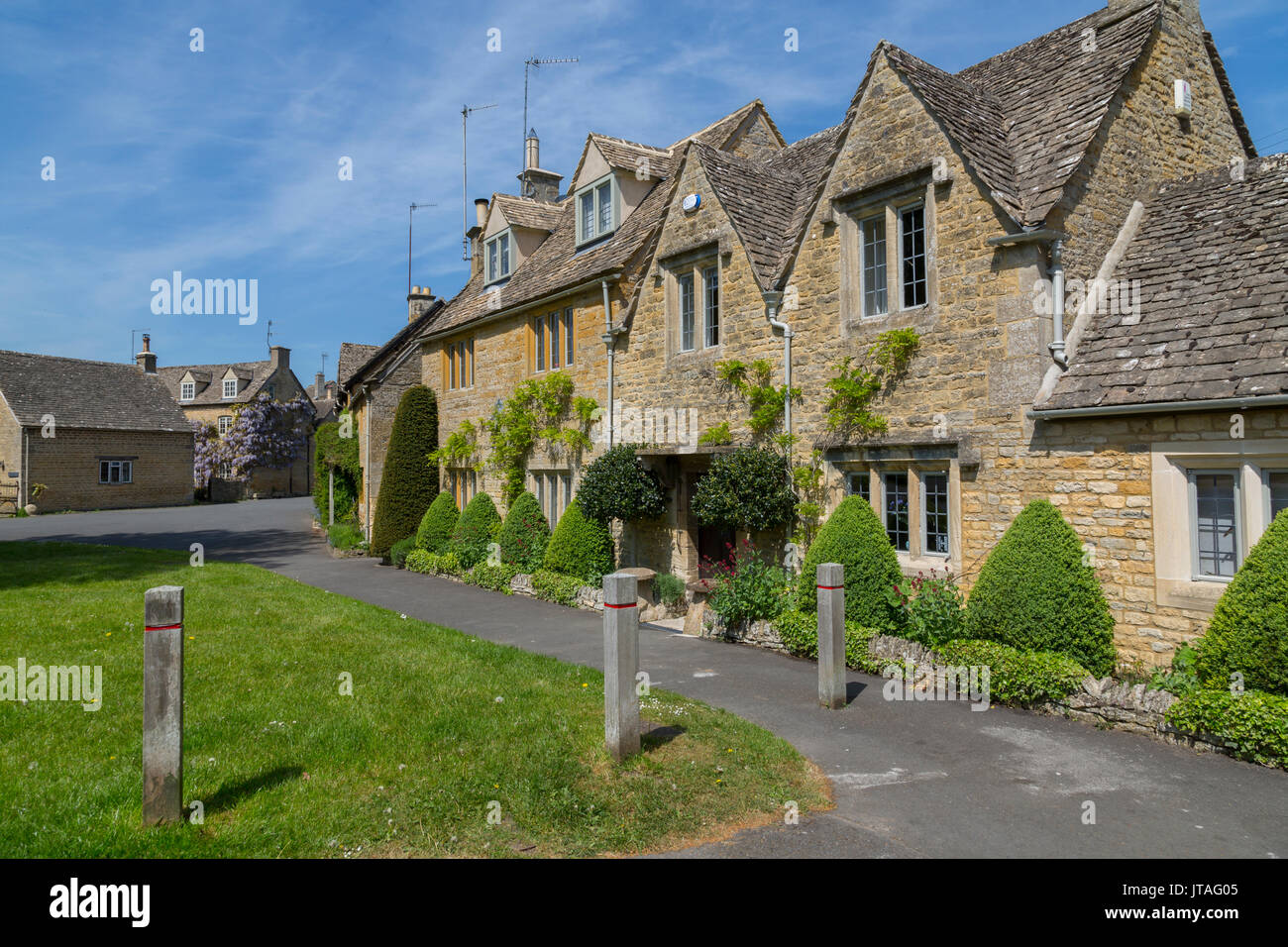 Cottages in Lower Slaughter, Cotswolds, Gloucestershire, England, Regno Unito, Europa Foto Stock