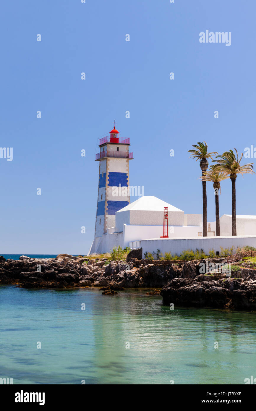 Santa Marta Faro e museo, Cascais, nei pressi di Lisbona, Portogallo. Foto Stock