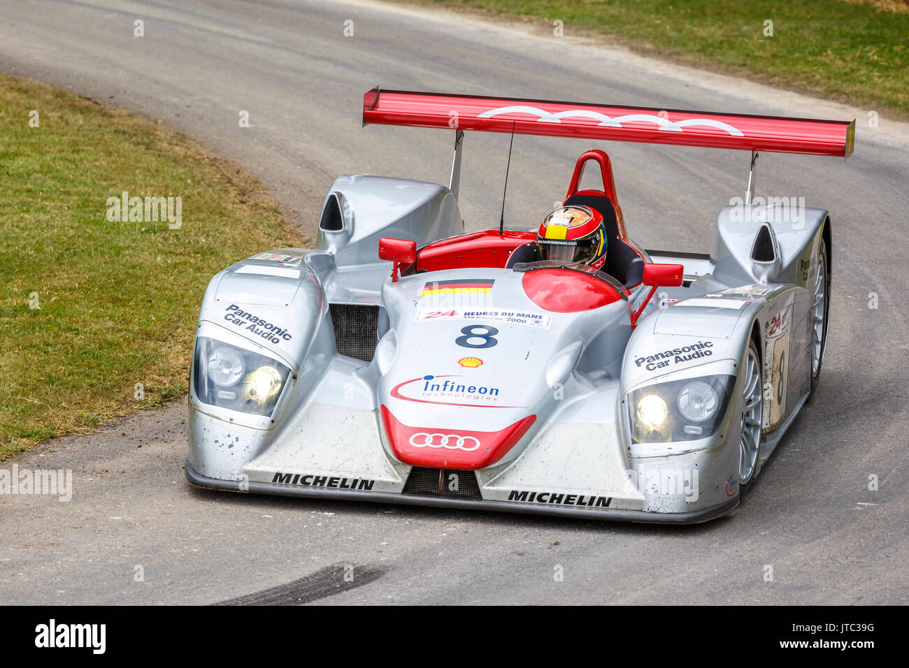 Spark 18LM00 AUDI R8 N°8 Vainqueur 24H Le Mans 2000