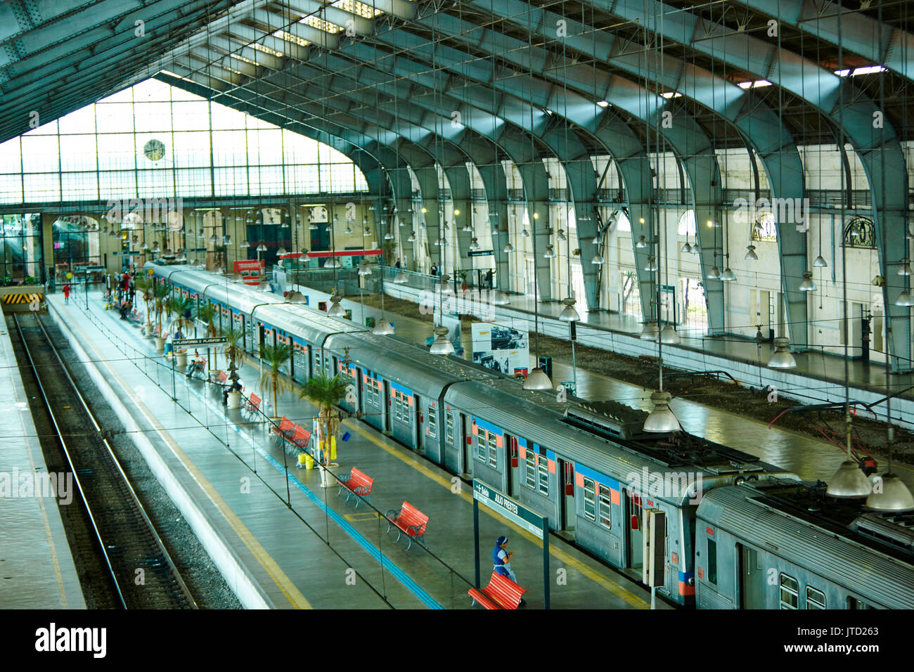 Persone, Julio Prestes Stazione, Downtown, capitale, Sao Paulo, Brasile Foto Stock