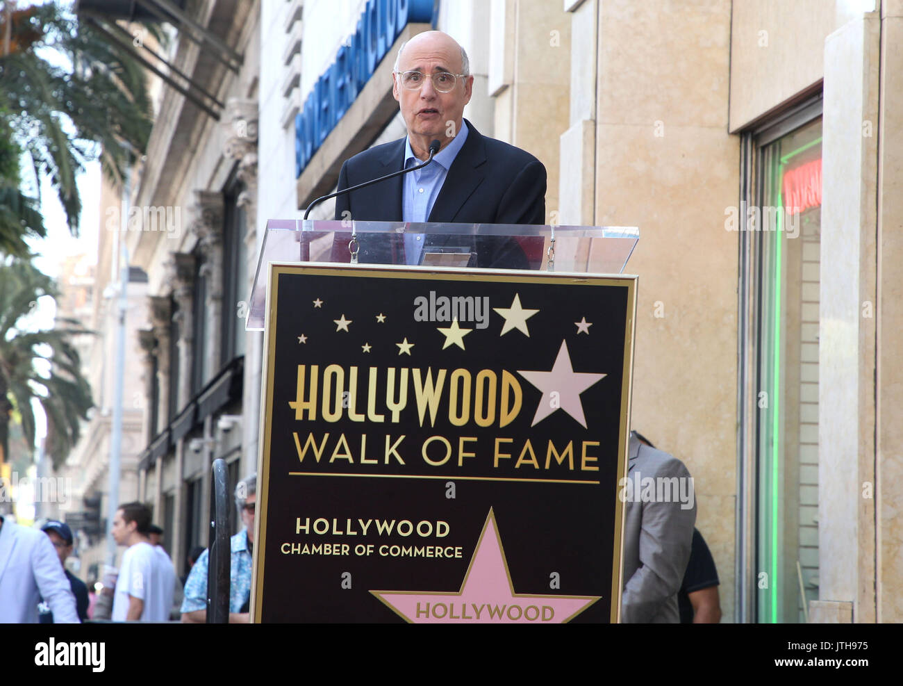 Hollywood, California, Stati Uniti. 8 agosto 2017. 8 agosto 2017 - Hollywood, California - Jeffrey Tambor. Jeffrey Tambor ha ricevuto una stella sulla Hollywood Walk of Fame. Credito fotografico: F. Sadou/Admedia Foto Stock