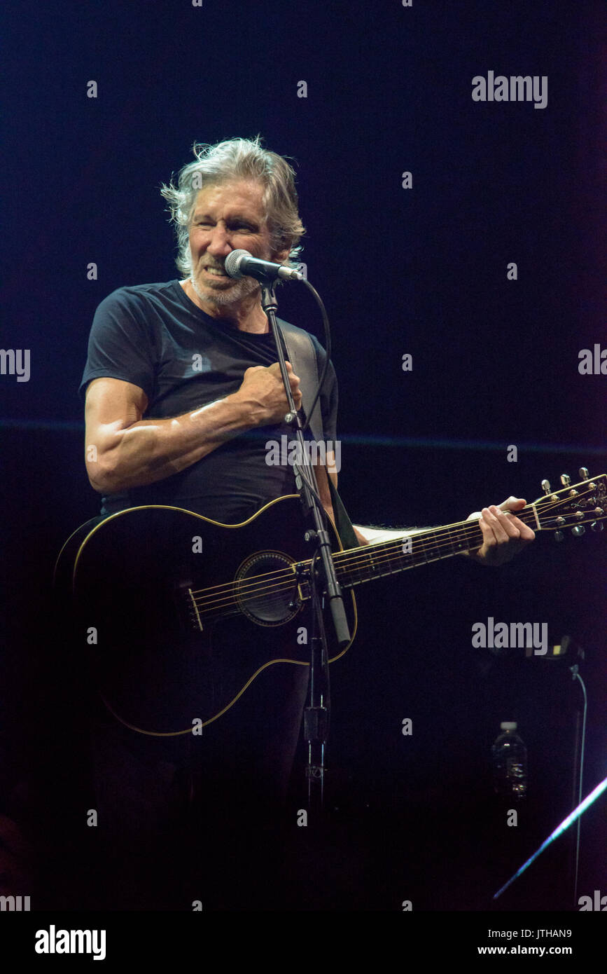 Philadelphia, Stati Uniti d'America. 8 agosto, 2017. Roger Waters esegue a Filadelfia il suo noi+loro tour su agosto 8, 2017 credit: kelleher fotografia/alamy live news Foto Stock