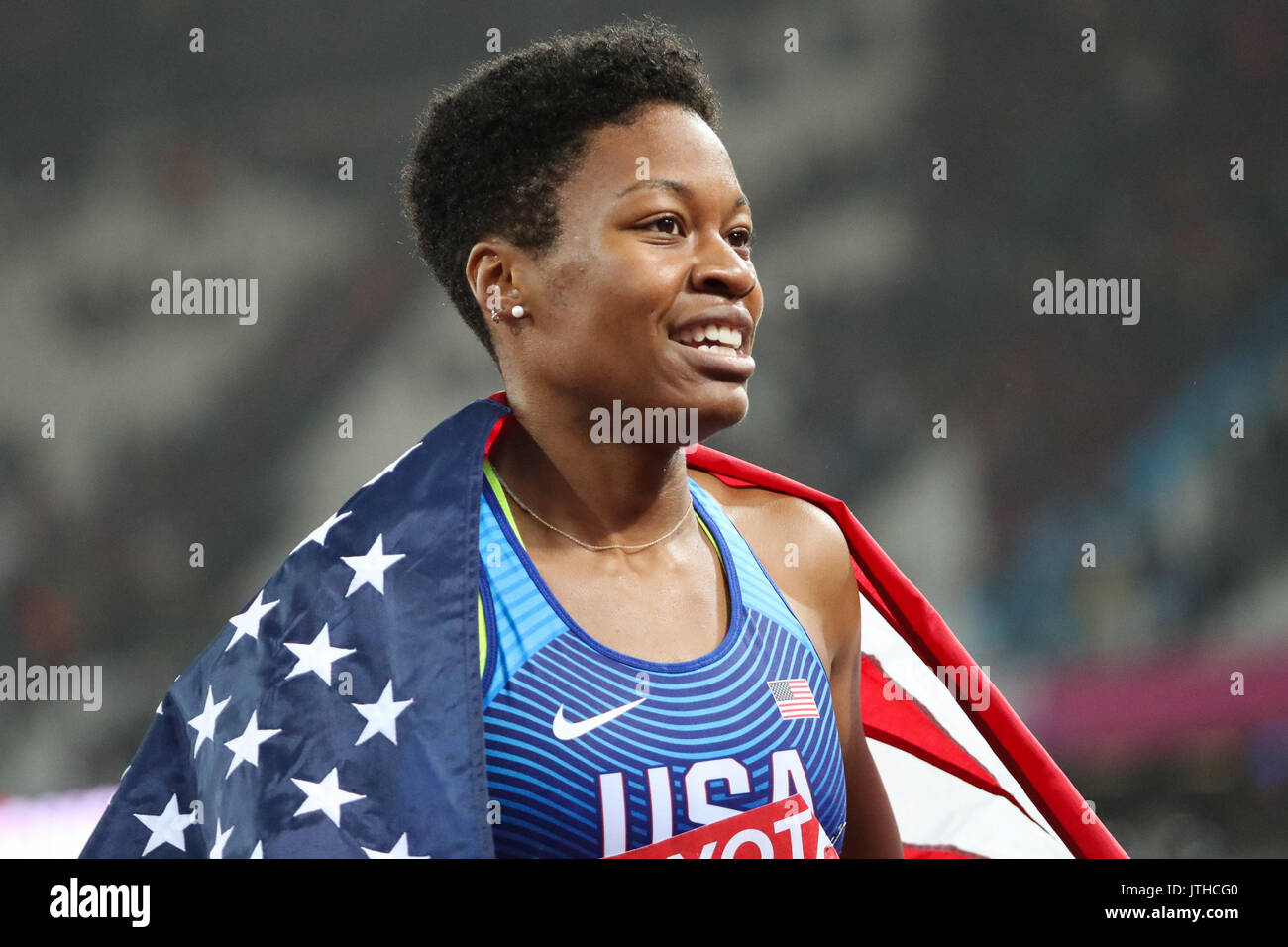 Londra, Regno Unito. 09Aug, 2017. Londra, Agosto 09 2017 . Phyllis Francesco, USA, vince le donne 400m Finale in 49.92 secondi di vantaggio di Salwa Eid Naser, Bahrein, seconda e Allyson Felix, STATI UNITI D'AMERICA, in terza il giorno sei della IAAF London 2017 Campionati del mondo presso il London Stadium. Credito: Paolo Davey/Alamy Live News Foto Stock