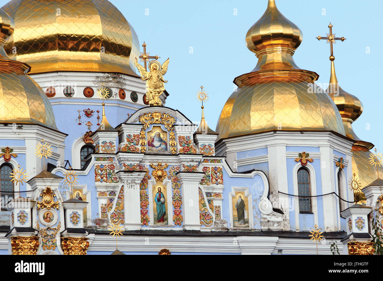 Cupole dorate di San Michele cattedrale a Kiev, Ucraina Foto Stock