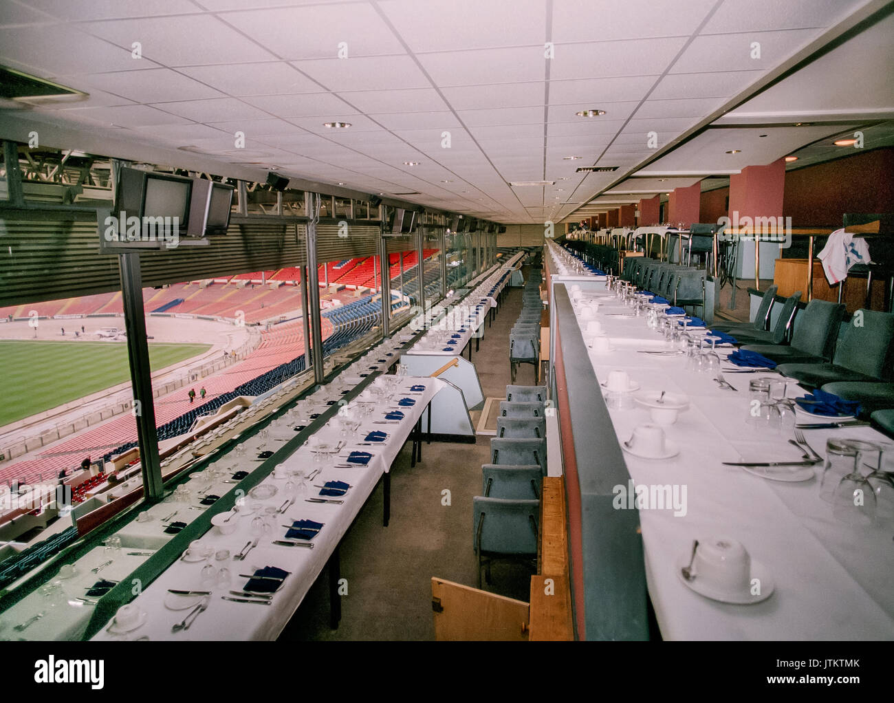 Raro stock foto dell'interno del vecchio stadio di Wembley (Twin Towers) prese in una visita privata del XIX Marzo 1999. Foto Stock