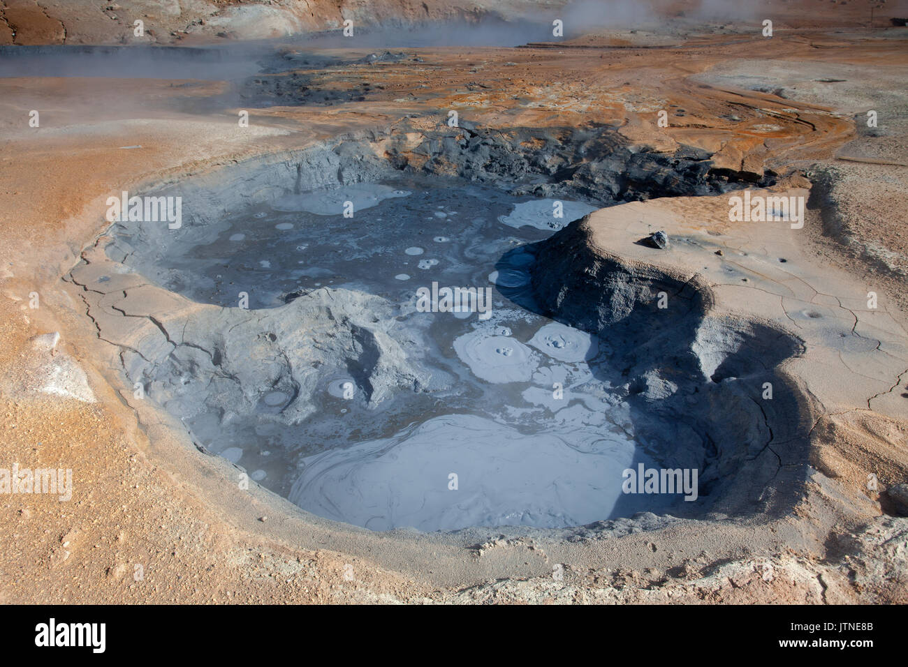 Piscina di fango in Hverir area geotermica Foto Stock
