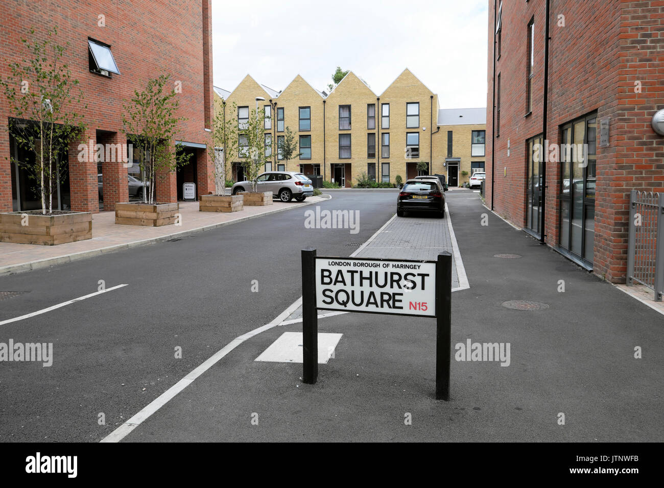 Nuova costruzione di case edifici di appartamenti Appartamenti su Lawrence Road a ovest della strada verde area di Haringey Tottenham Londra nord N15 REGNO UNITO KATHY DEWITT Foto Stock