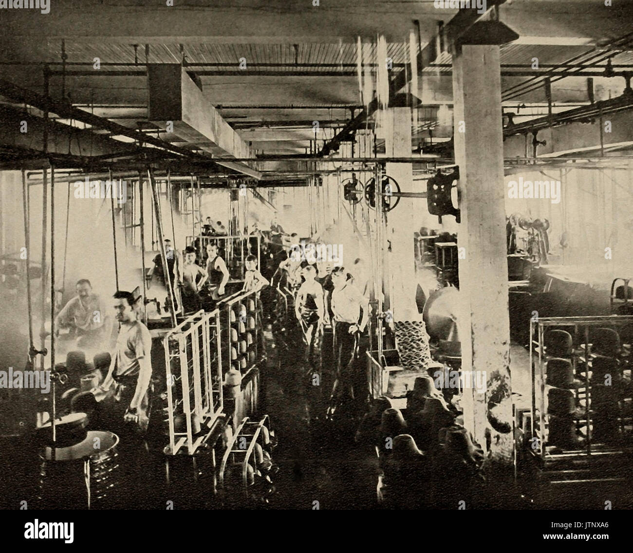Il blocco a mano, ecc. , Hat Factory, circa 1900 Foto Stock