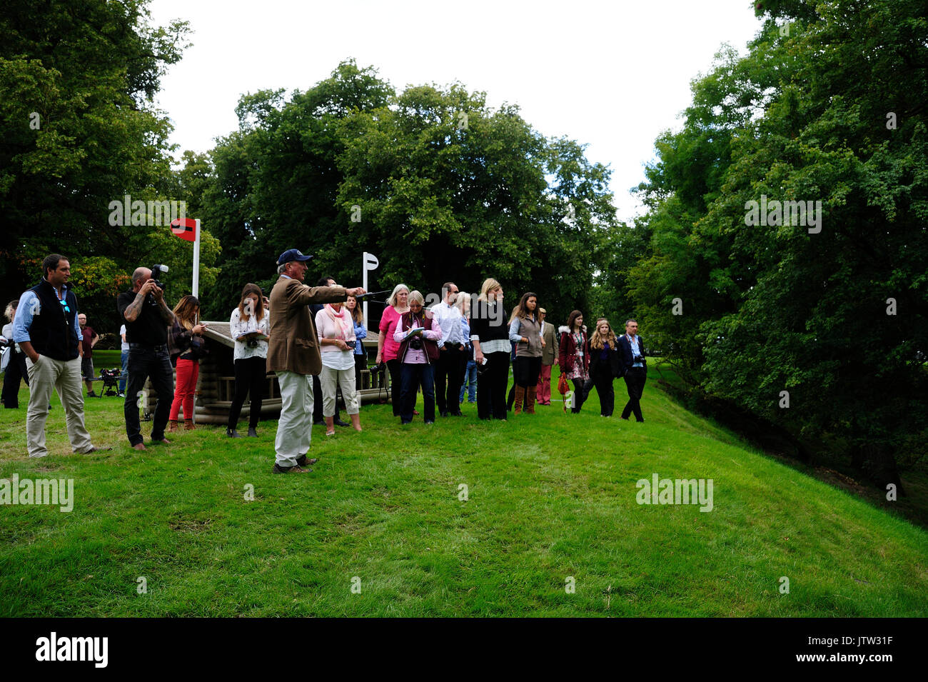 Stamford, Regno Unito. 10 Agosto, 2017. Il 10 agosto 2017. Il capitano Mark Phillips affronta la pressa al 2017 Burghley Horse Trials Media Day, Stamford, Regno Unito. Jonathan Clarke/Alamy Live News Foto Stock