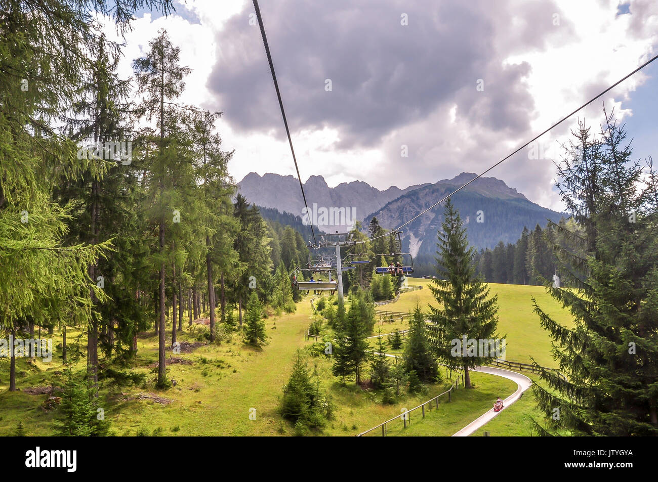 Gondola di montagna della tavola immagini e fotografie stock ad alta ...