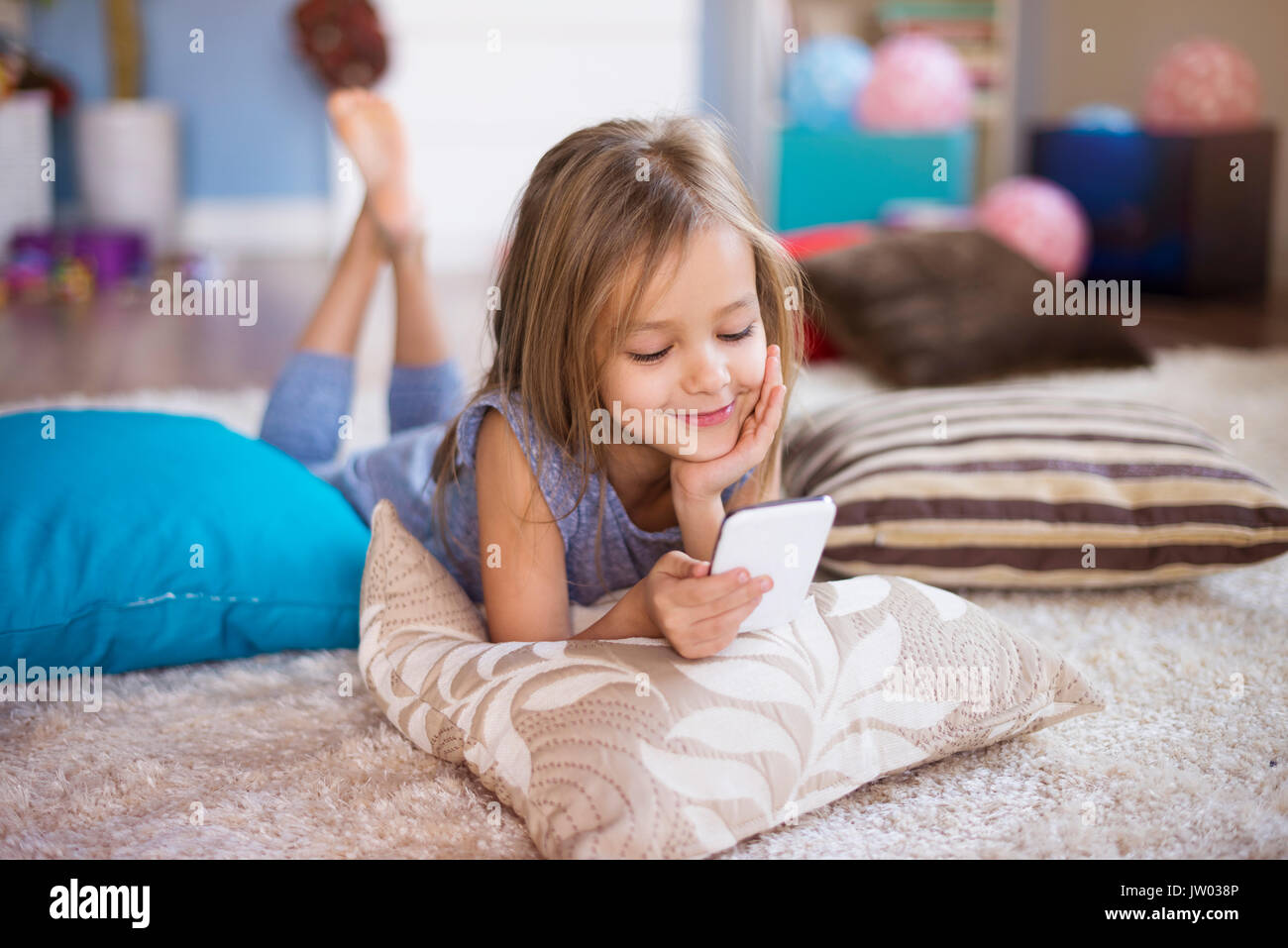 Telefono cellulare come tutti i bambini il gadget Foto Stock