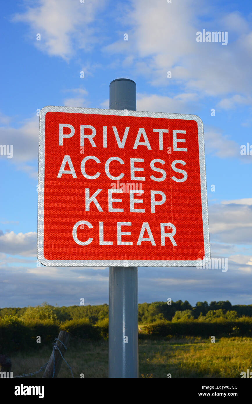 Segnale di avvertimento di terra privata e accesso mantenere chiara Yorkshire Regno Unito Foto Stock