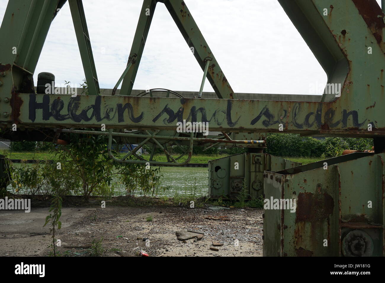 Ponte Perduto con graffiti Foto Stock