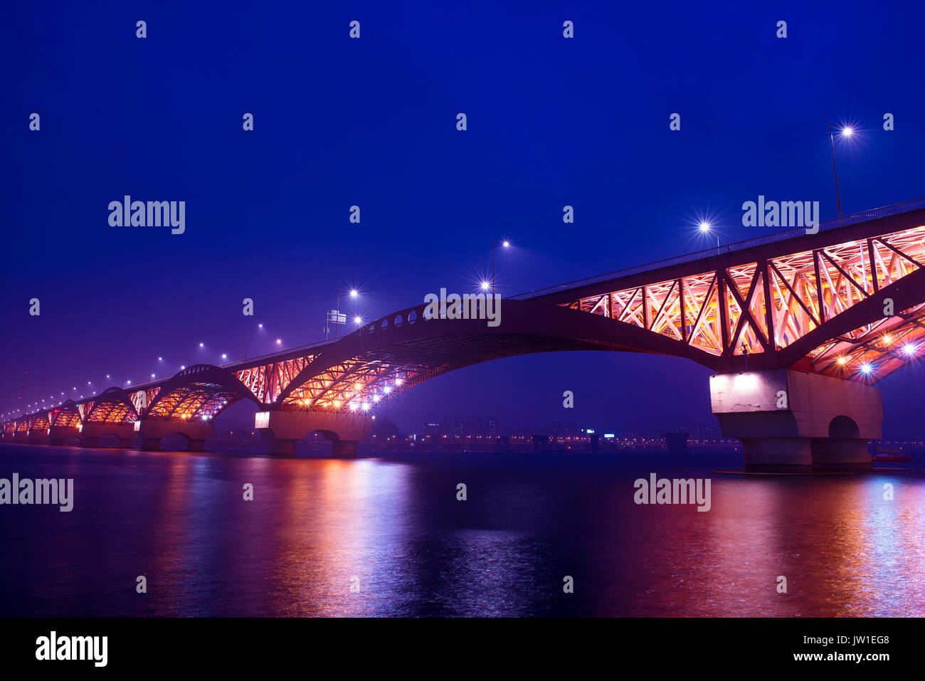 Ponte seongsan di notte in Corea Foto Stock