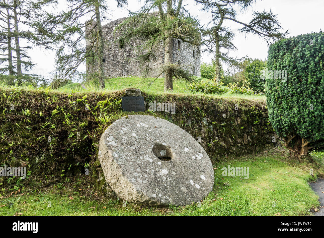 Il castello medievale e la ruota di pietra di Wright, Lydford, vicino a Okehampton, Devon, Inghilterra, Regno Unito. Foto Stock