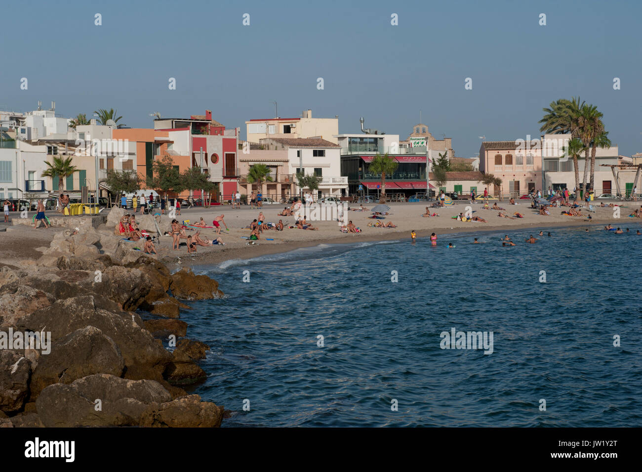 Per coloro che godono di acqua e spiaggia vicino Portixol, Mallorca De Palma, Spagna Foto Stock
