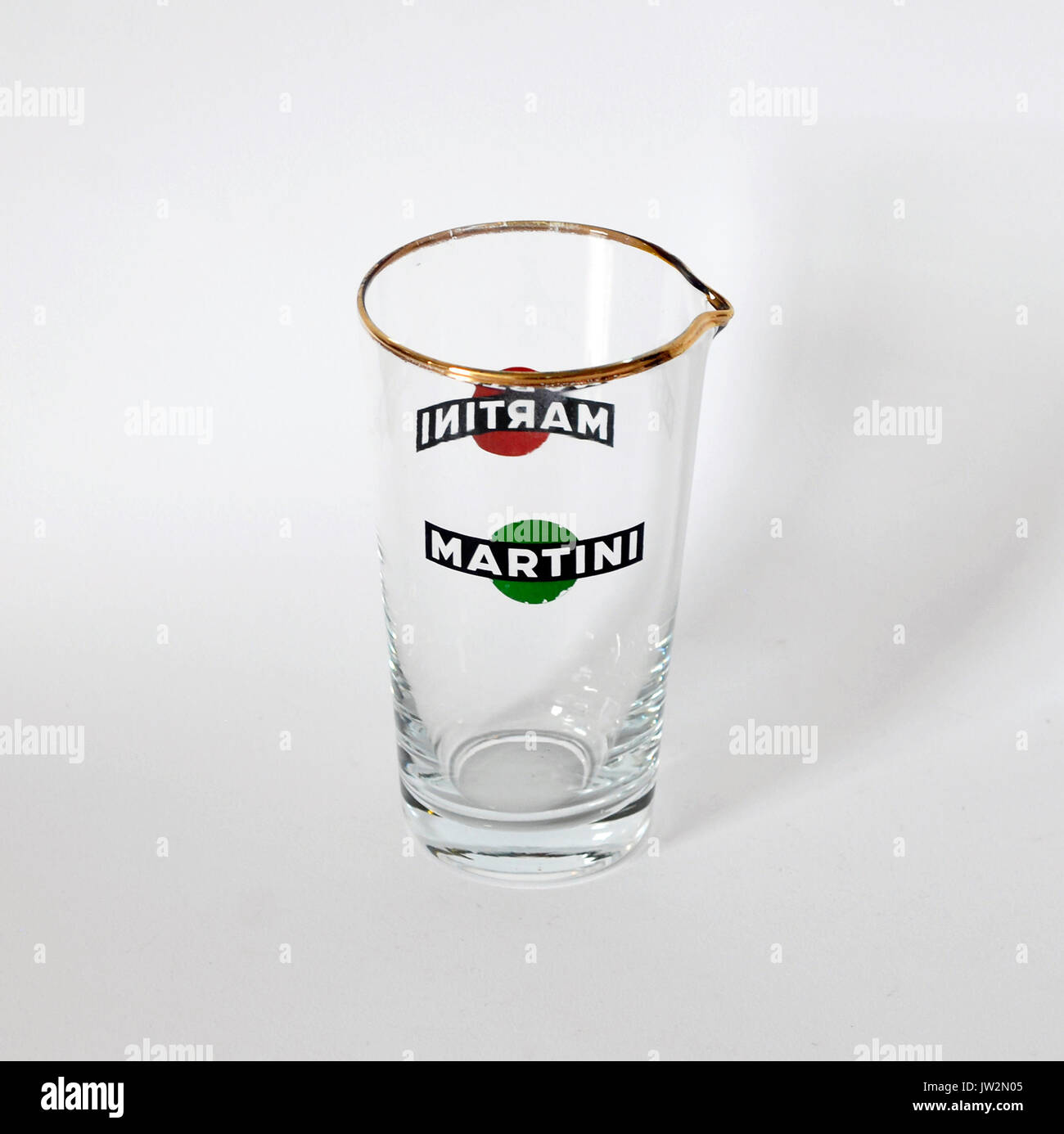 Vintage di vetro graduato Vertmouth Martini Cocktail shaker Foto stock -  Alamy