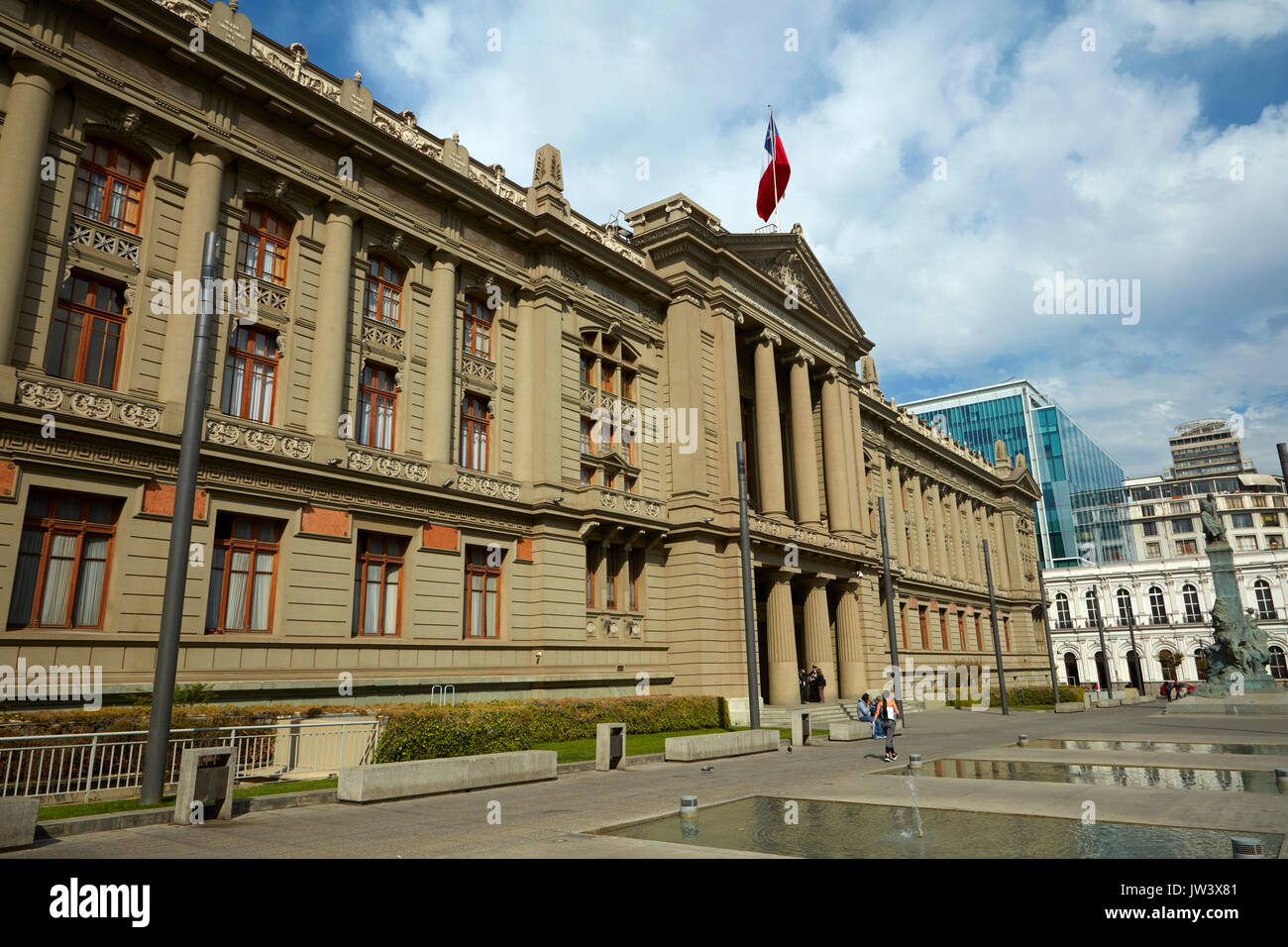 Palacio de los Tribunales de Justicia de Santiago, Plaza Montt-Varas, Santiago del Cile, Sud America Foto Stock
