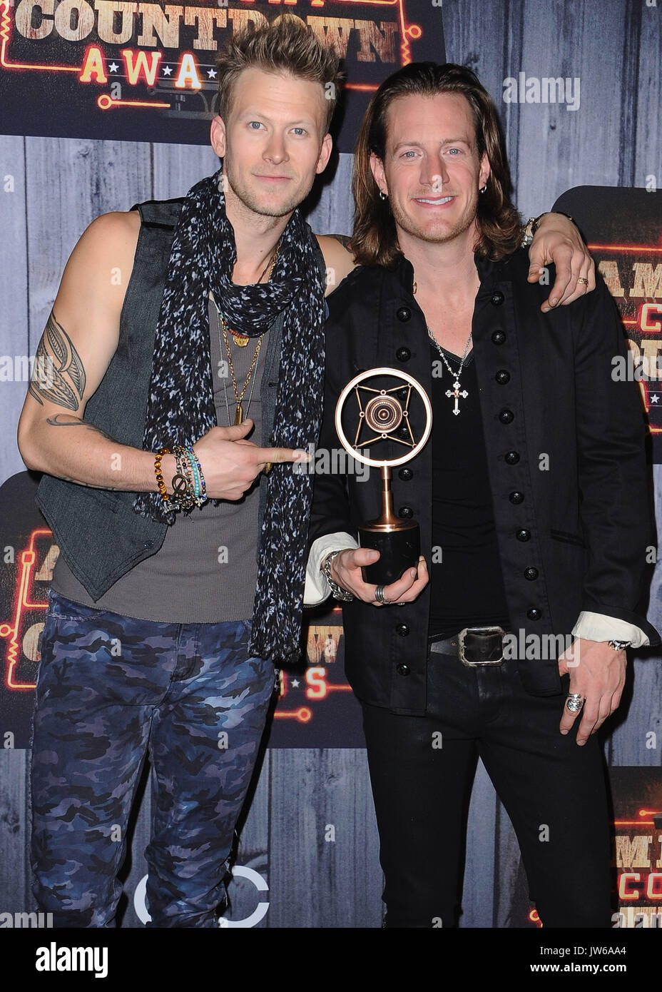 NASHVILLE, TN - 15 dicembre: Florida Georgia Linea nella sala stampa della 2014 American paese premi di conto alla rovescia su FOX a Music City Center su dicembre 15, 2014 a Nashville, nel Tennessee. SKPG/MediaPunch Foto Stock