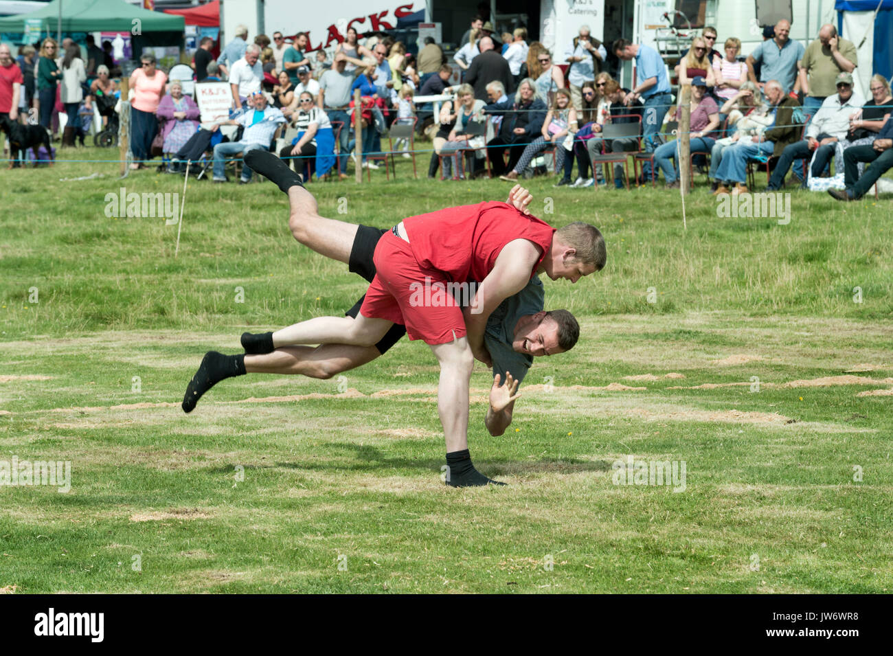 Appleby mostrano, Cumbria, Regno Unito. 10 Ago, 2017. Cumberland wrestling a Appleby annuale mostra, Cumbria, Regno Unito, 10 agosto 2017. Credito: John Bentley/Alamy Live News Foto Stock