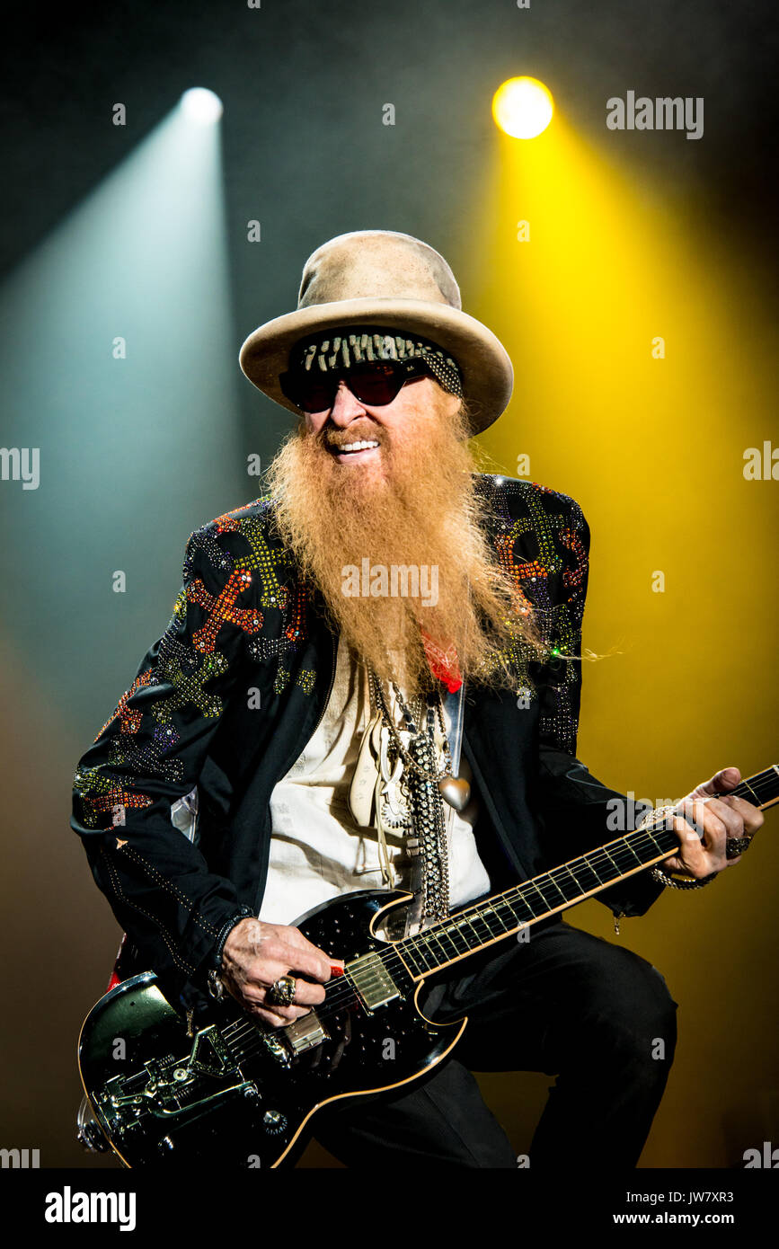 ZZ - Billy Gibbons sulla chitarra e voce Foto Stock