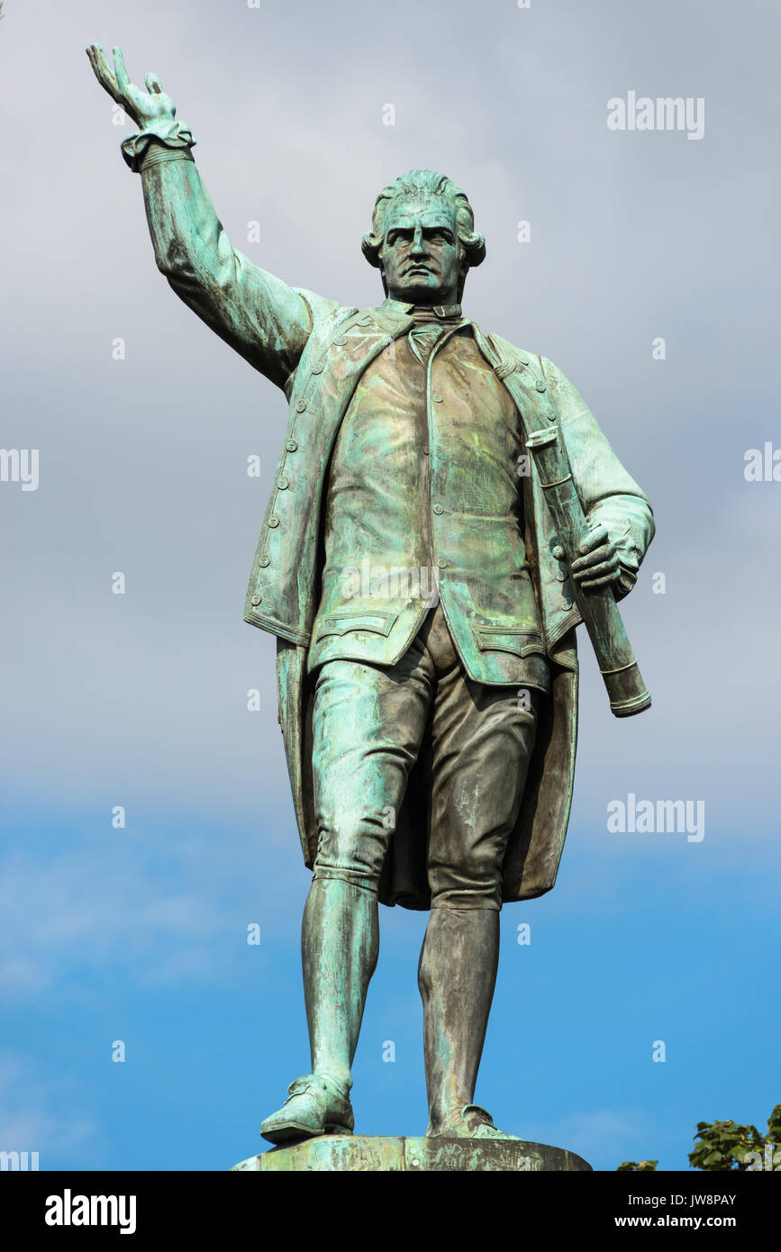 Il capitano James Cook statua monumento in Hyde Park Sydney, Nuovo Galles del Sud Australia. Foto Stock