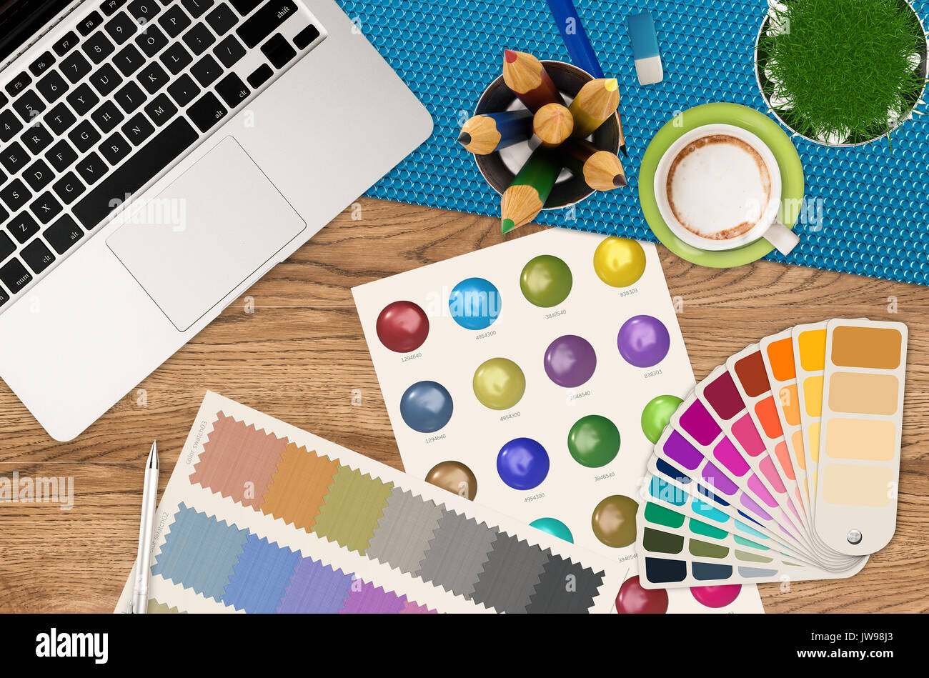 Vista superiore dello spazio di lavoro dell'artista su sfondo di legno Foto Stock