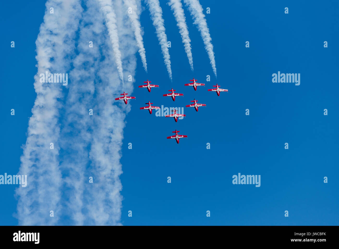 Forze armate canadesi Snowbirds, Canadair CT-114 Tutor, Fort Lauderdale Air Show, Fort Lauderdale, Florida, Stati Uniti Foto Stock