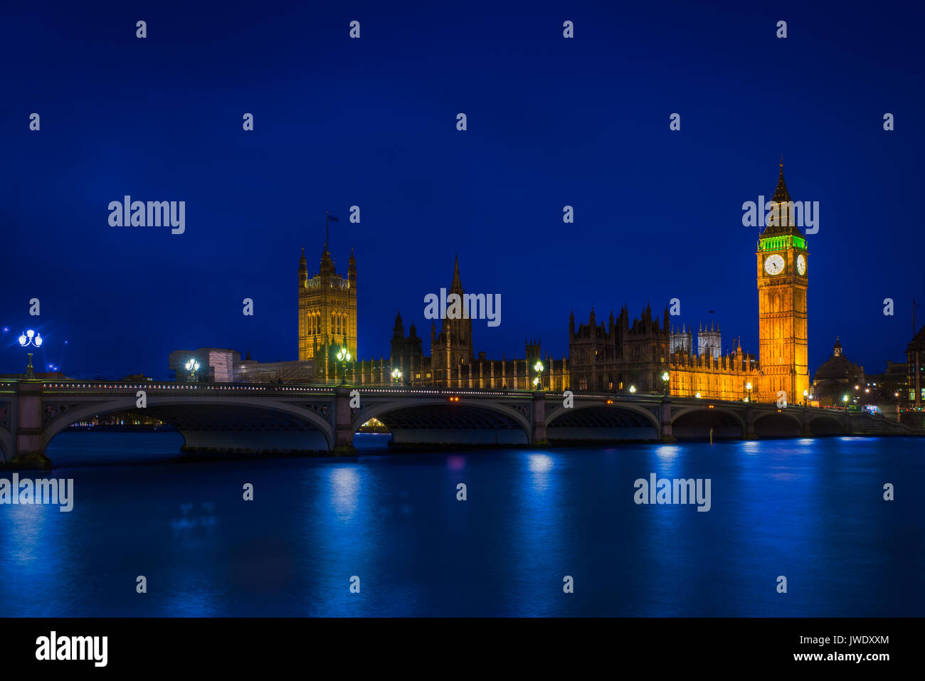 Fotografie con lunghi tempi di esposizione dell'inghilterra il parlamento Foto Stock