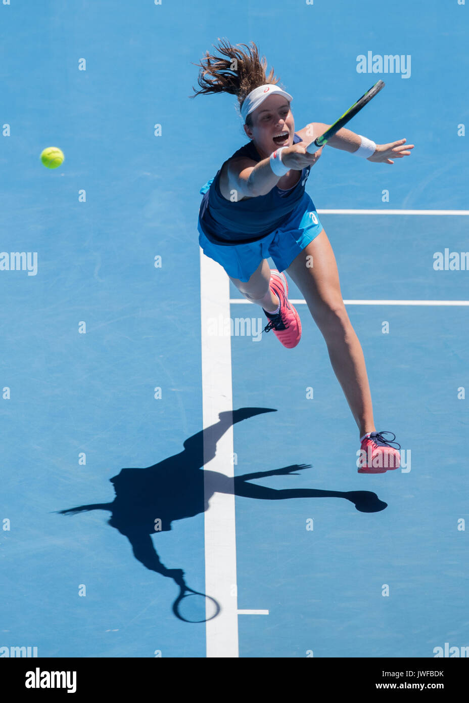 JOHANNA KONTA (GBR) in azione presso l'Australian Open Foto Stock