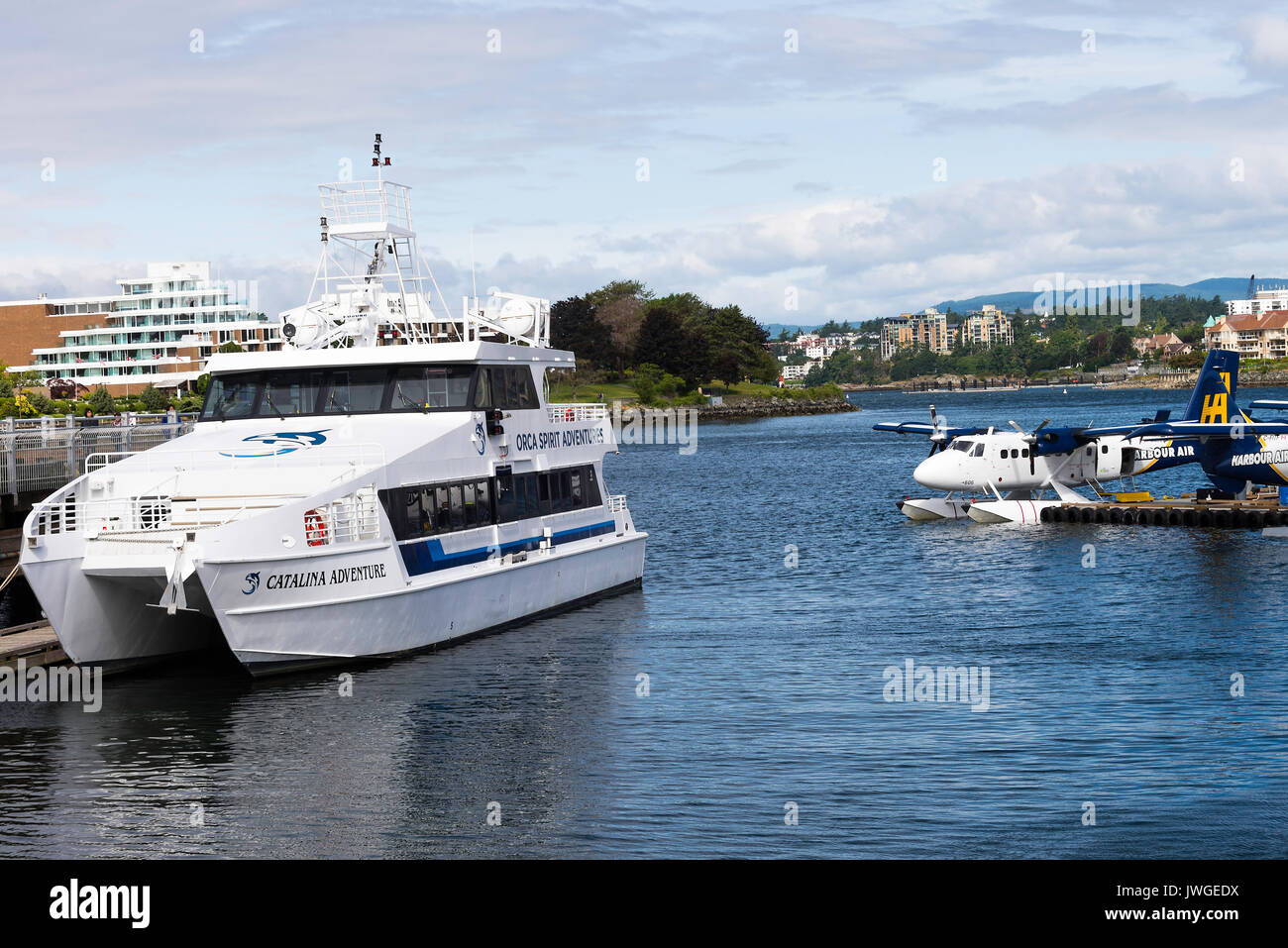 Idrovolanti colorato nella zona del Porto Interno di Victoria con traghetti e battelli sull'Isola di Vancouver British Columbia Canada Foto Stock