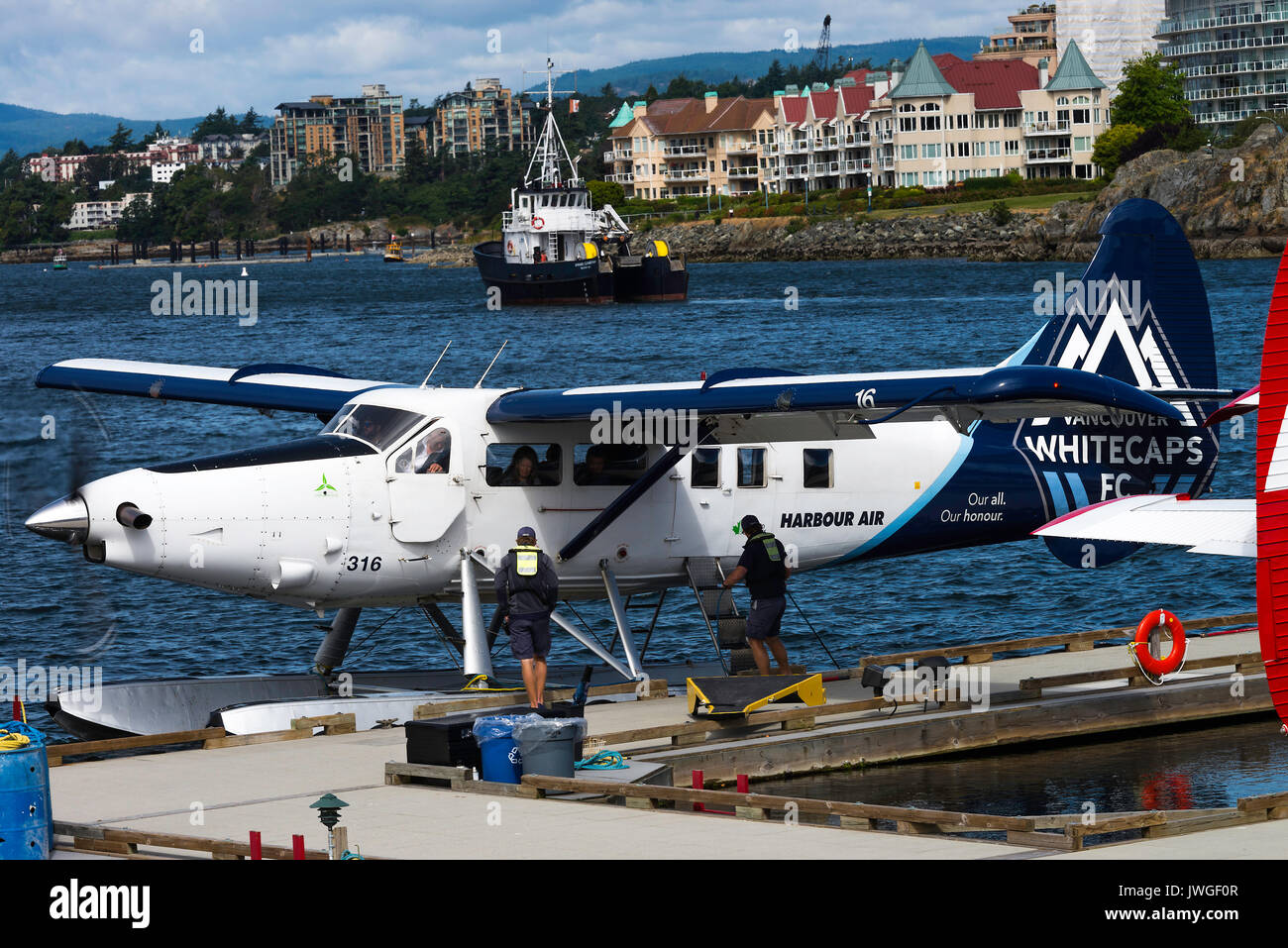 Idrovolanti colorato nella zona del Porto Interno di Victoria con traghetti e battelli sull'Isola di Vancouver British Columbia Canada Foto Stock
