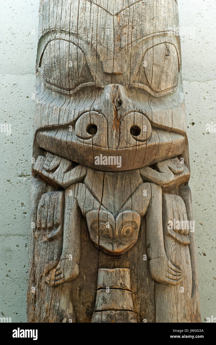 Dettaglio del Haida totem presso il Museo di Antropologia, Vancouver, British Columbia, Canada Foto Stock