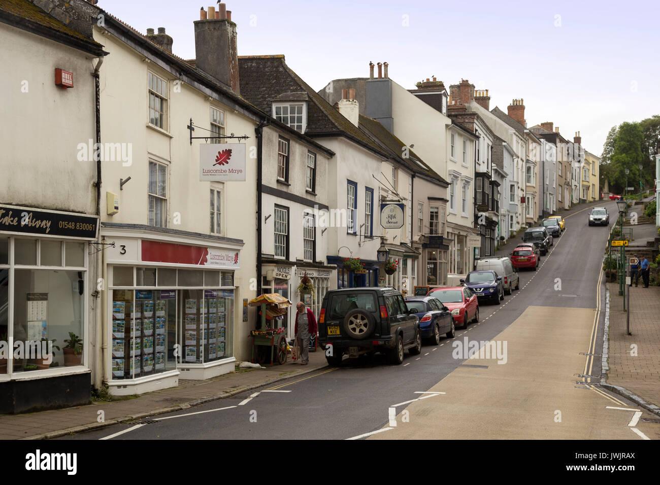 Church Street,Modbury, Devon, una storica città mercato nel sud del distretto prosciutti Foto Stock