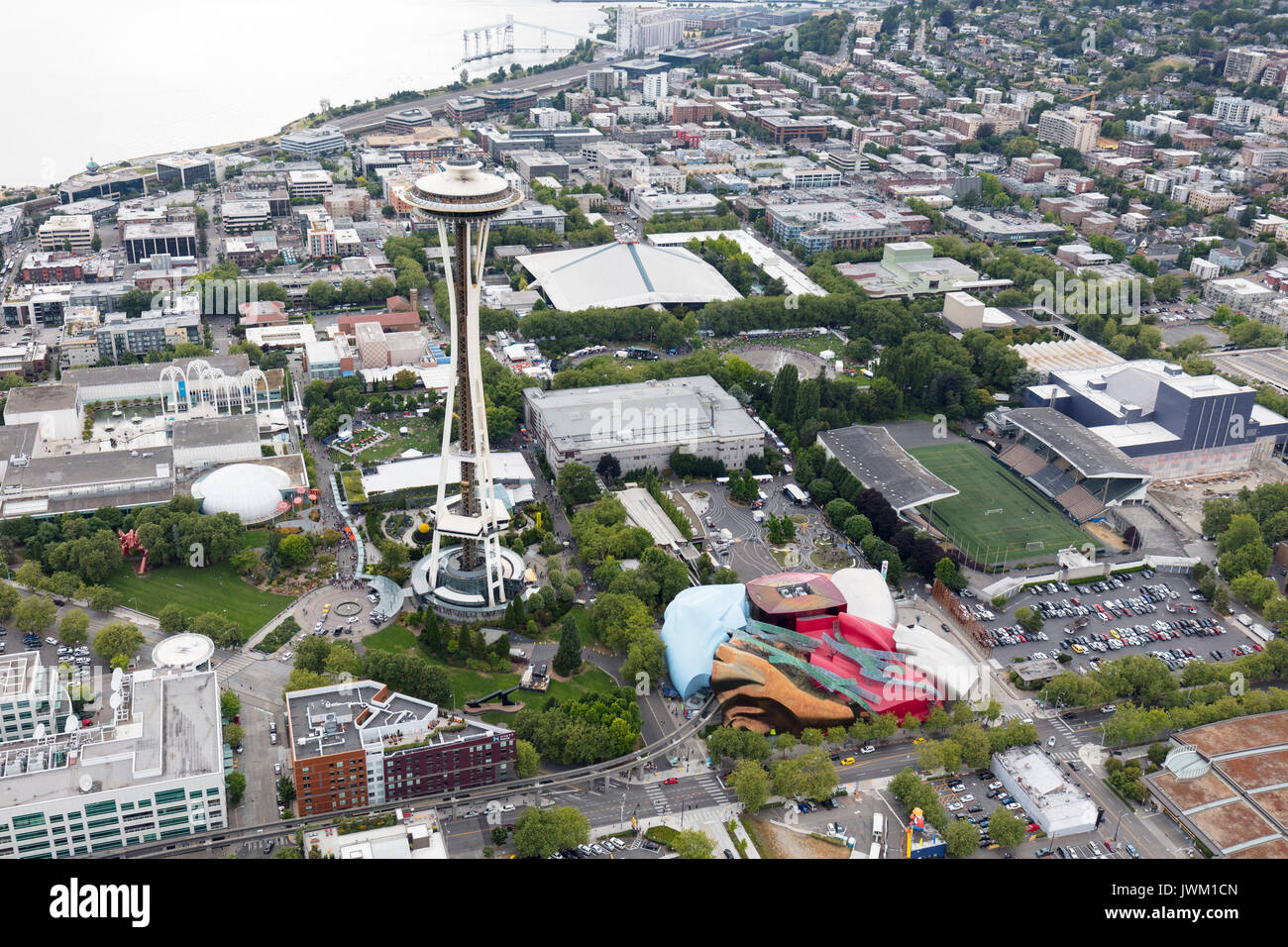 Vista aerea dello Space Needle e il Seattle Center, nello Stato di Washington, USA Foto Stock