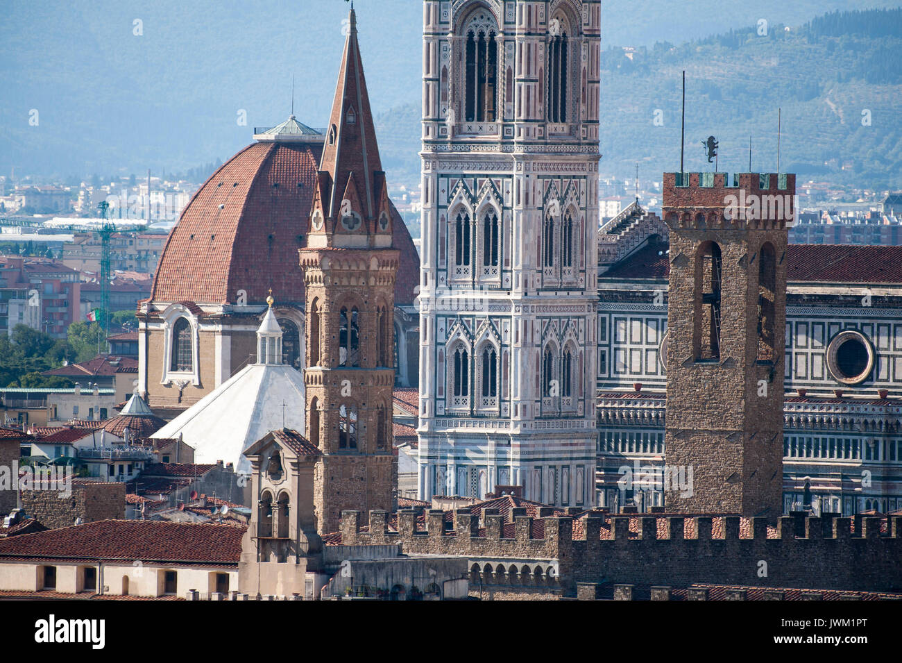 Badia Fiorentina, il Bargello, la Basilica di San Lorenzo, il Battistero di San Giovanni, Cattedrale di Santa Maria del Fiore e il Campanile di Giotto nella storica Foto Stock