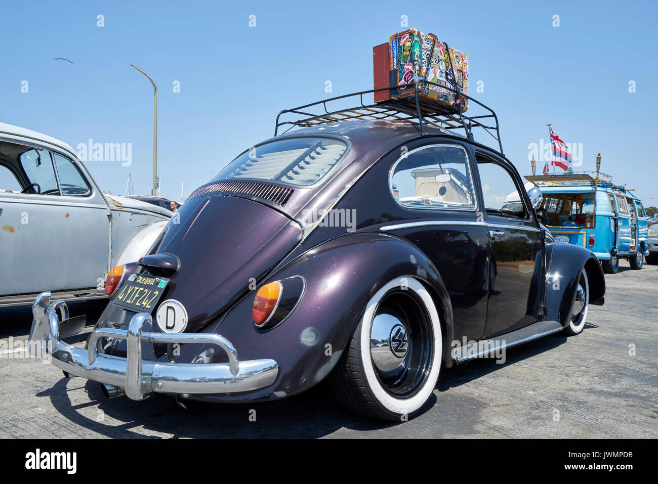 Il tedesco gli appassionati di auto si riuniscono per socializzare e visualizzare i loro Volkwagens vintage (e un paio di Porsche) Foto Stock