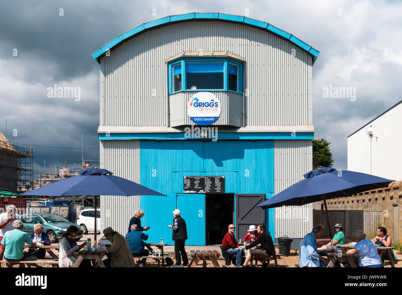 Griggs di Hythe ristorante di pesce sulla spiaggia a Hythe nel Kent. Foto Stock